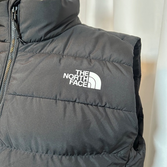 MEN'S THE NORTH FACE BLACK ACONCAGUA 3 VEST - SIZE MEDIUM - Picture 2 of 4